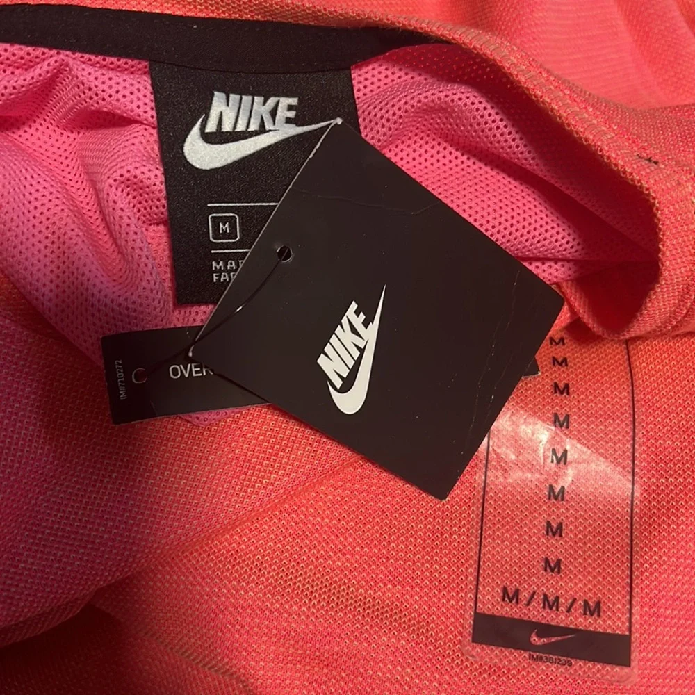 Nike oversized crop top NWT